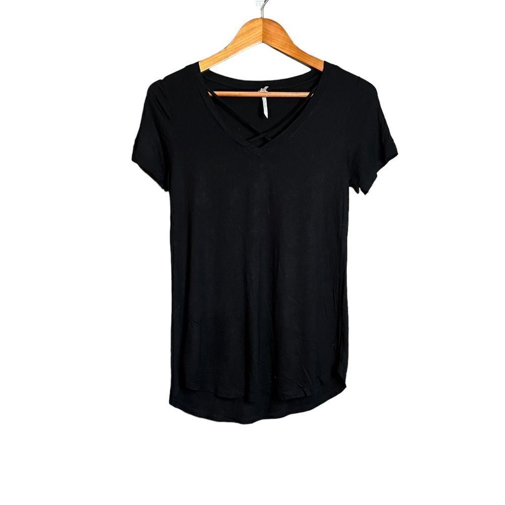 3 for $30! Black short sleeve t shirt. Size small